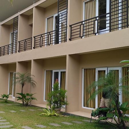 Bali De Anyer Hotel & Restaurant Bagian luar foto